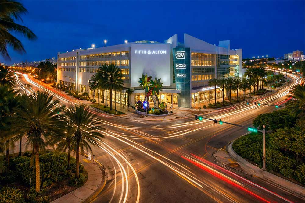 Practical shopping spot in South Beach near Lincoln Road