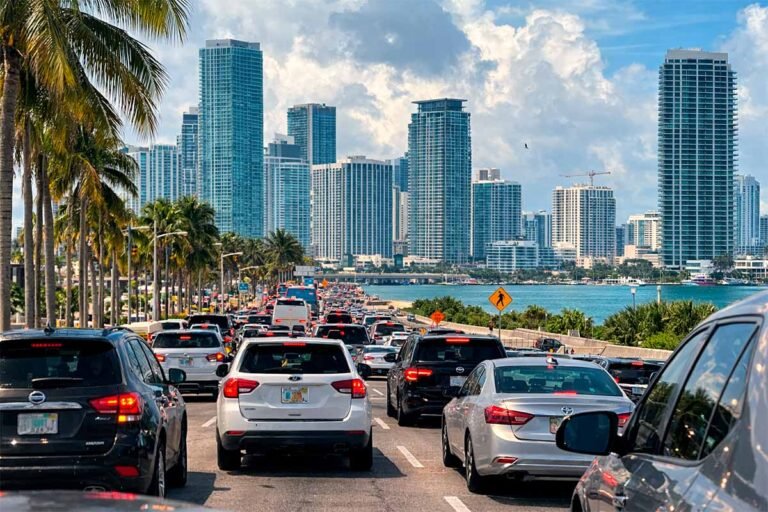 Miami traffic delays on a typical city route